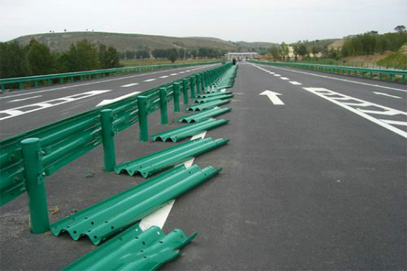 抚顺波形护栏的维护与管理确保道路安全的关键步骤