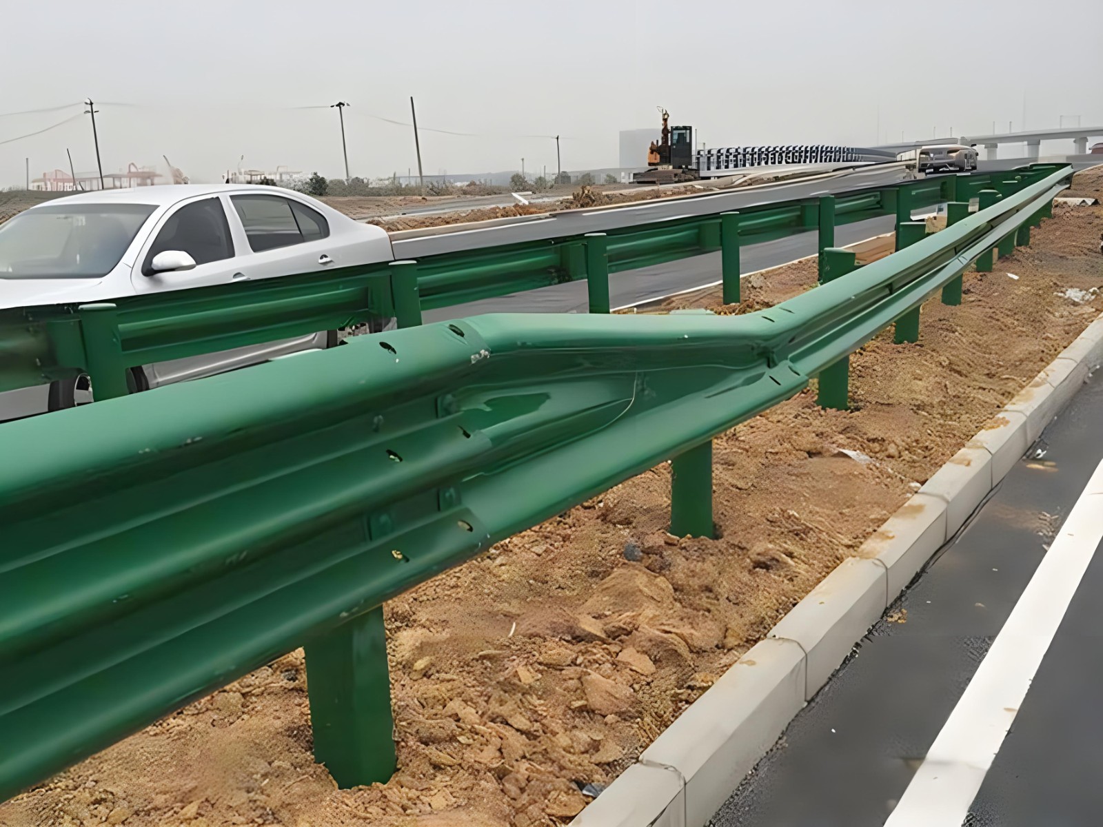 抚顺高速波形护栏板日常维护方案确保道路安全新举措